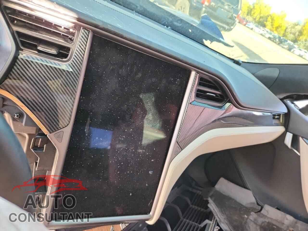 TESLA MODEL S 2020 - 5YJSA1E41LF413431