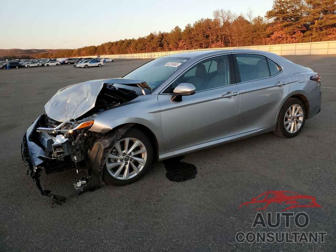 TOYOTA CAMRY 2022 - 4T1C11BK9NU055721