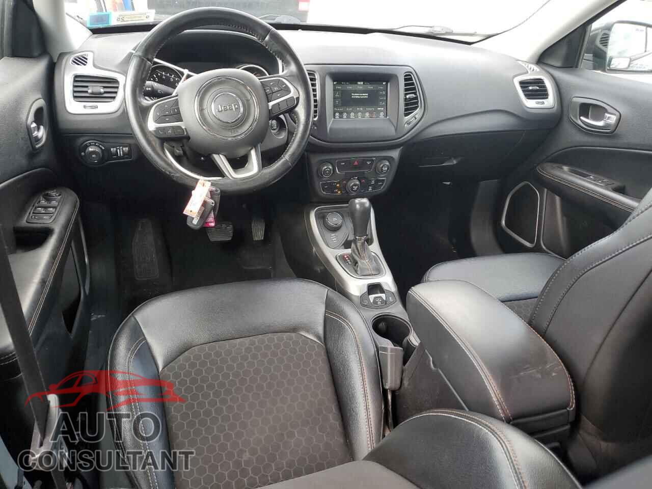 JEEP COMPASS 2020 - 3C4NJDBB4LT156283