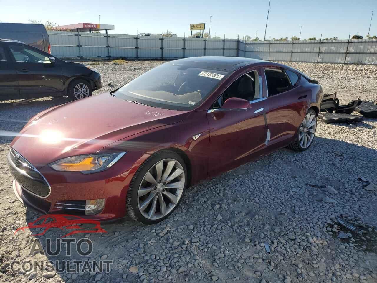 TESLA MODEL S 2012 - 5YJSA1DP3CFS00704