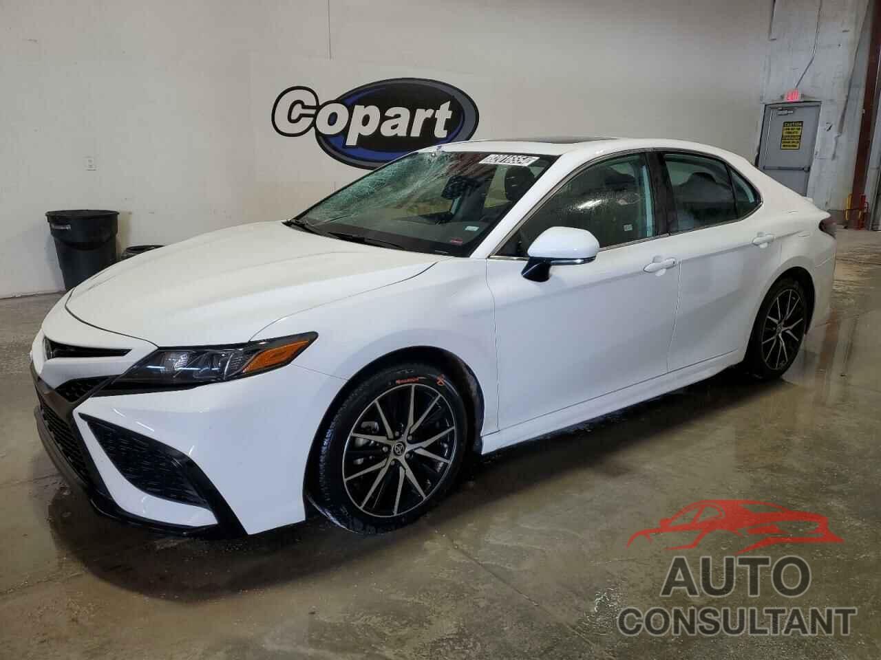 TOYOTA CAMRY 2023 - 4T1G11AK6PU831728