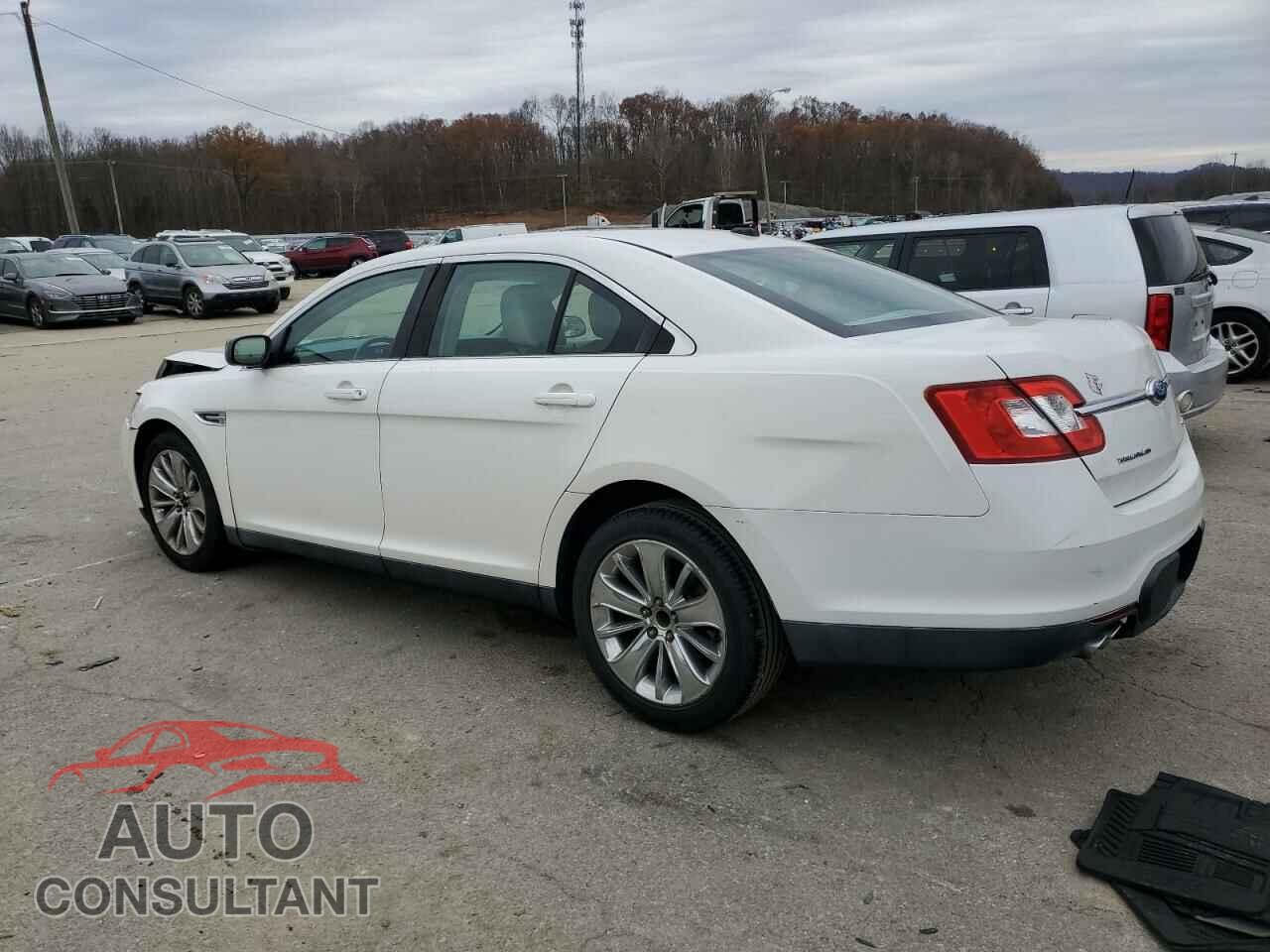 FORD TAURUS 2011 - 1FAHP2FW4BG135598