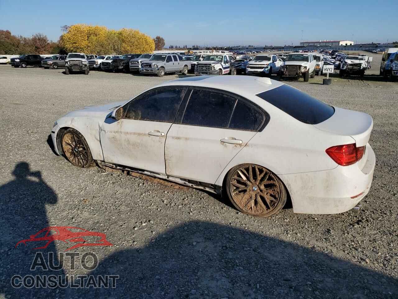 BMW 3 SERIES 2012 - WBA3A5C51CF259447