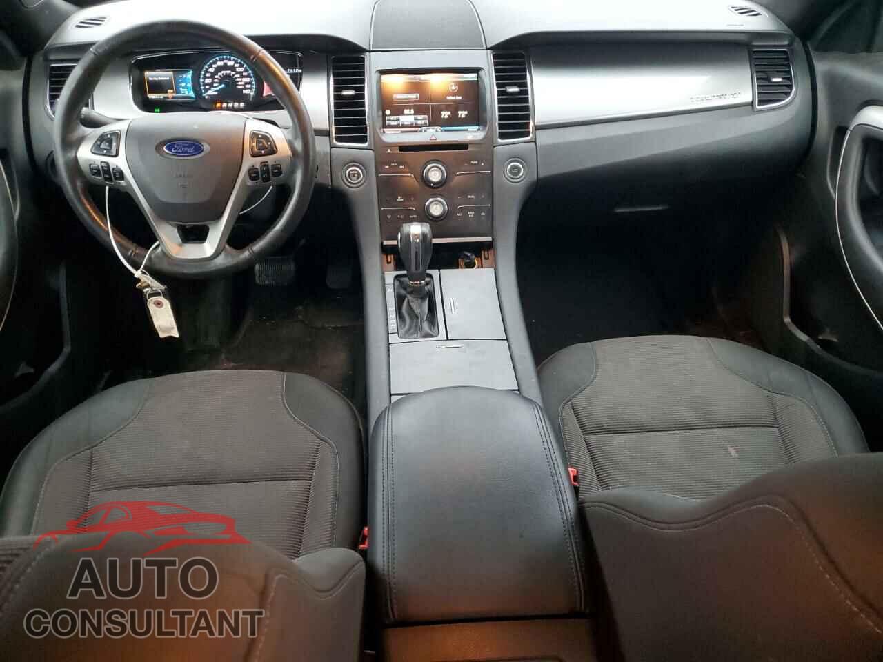 FORD TAURUS 2015 - 1FAHP2E82FG208945