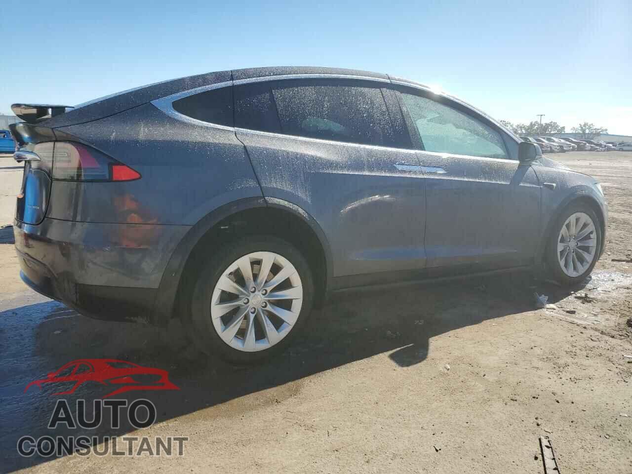 TESLA MODEL X 2021 - 5YJXCBE25MF320448