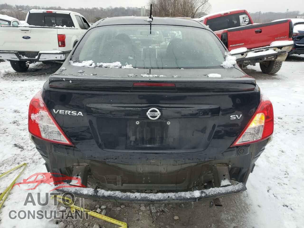 NISSAN VERSA 2017 - 3N1CN7AP7HL856447