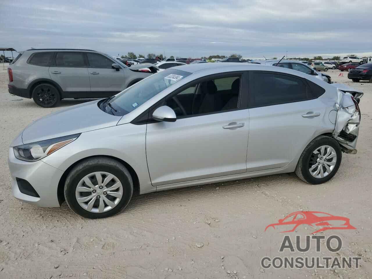 HYUNDAI ACCENT 2018 - 3KPC24A37JE025512