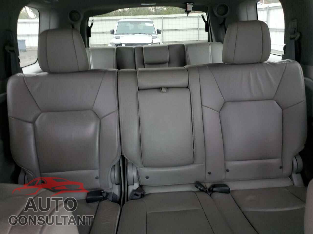 HONDA PILOT 2012 - 5FNYF4H95CB050135