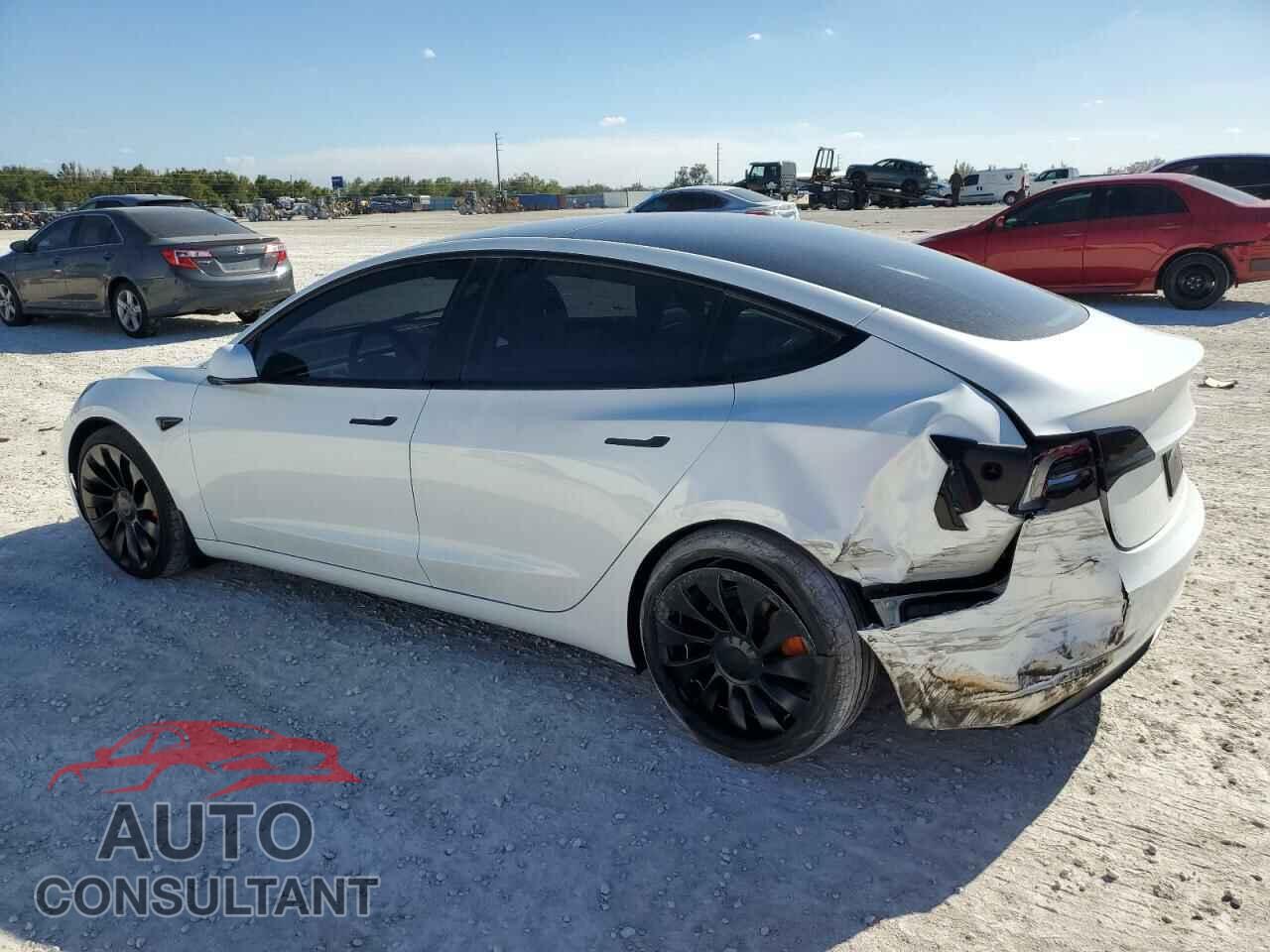 TESLA MODEL 3 2023 - 5YJ3E1EC8PF464611