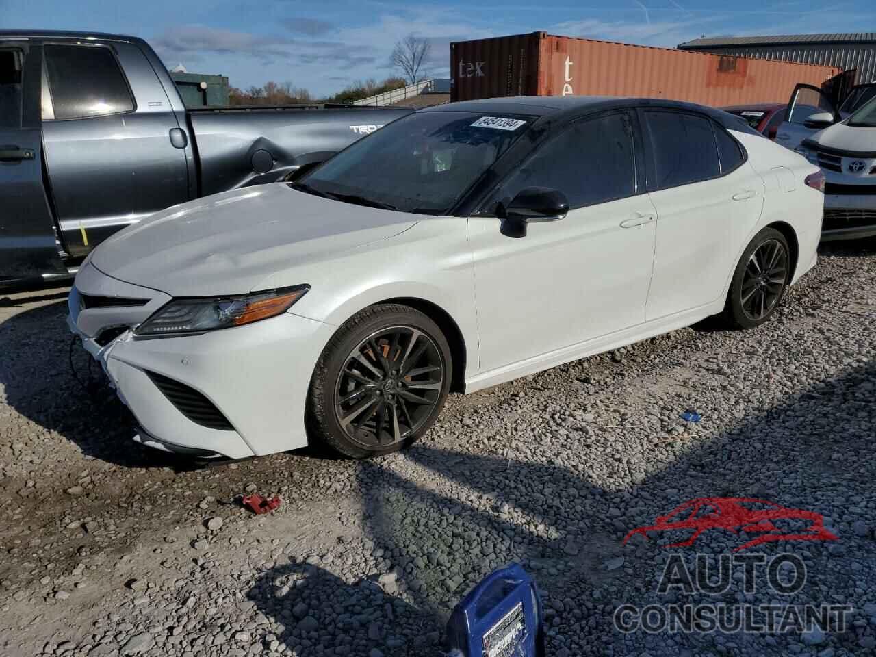TOYOTA CAMRY 2018 - 4T1B61HK2JU093693