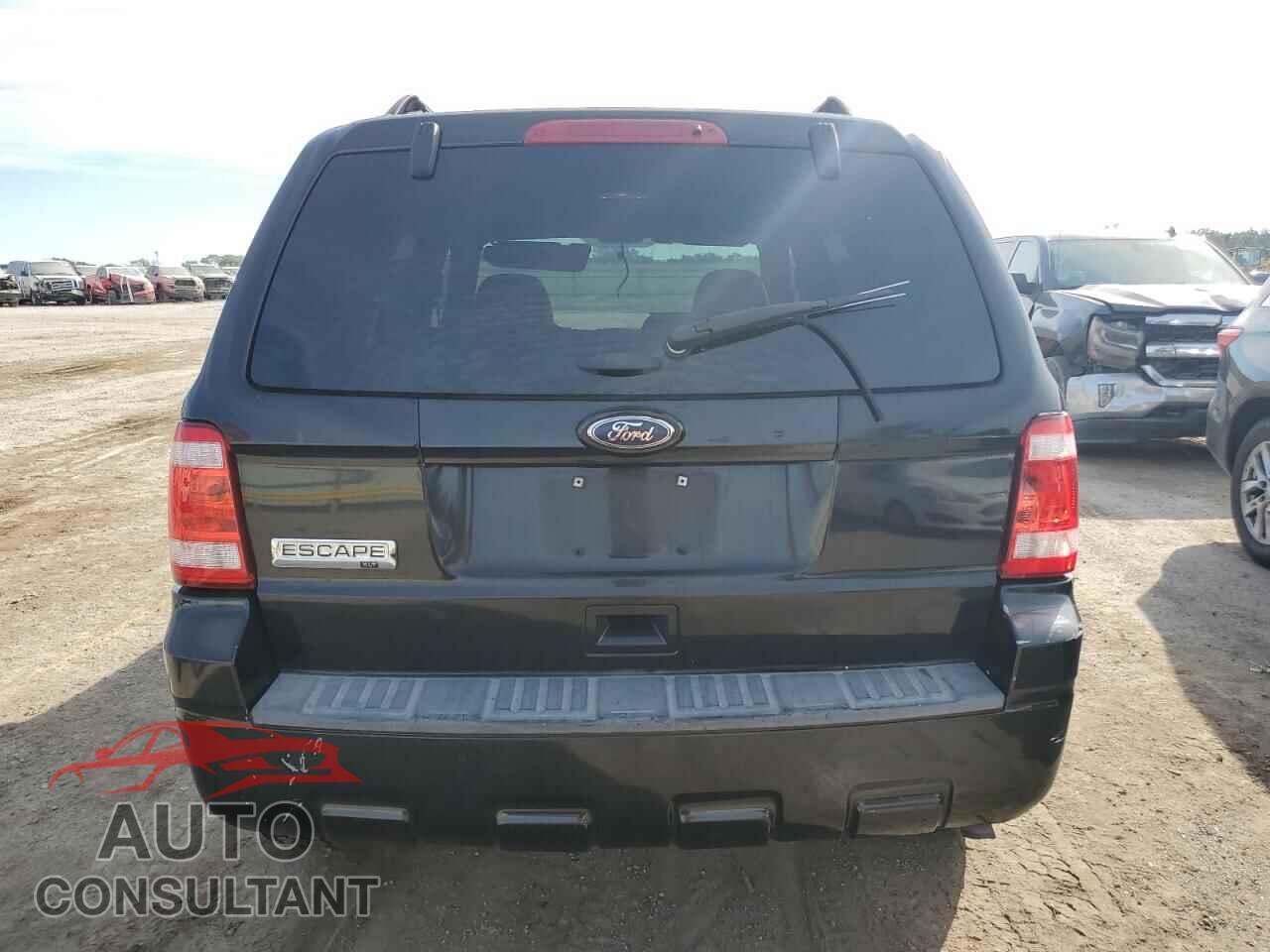 FORD ESCAPE 2011 - 1FMCU9DG5BKC39155
