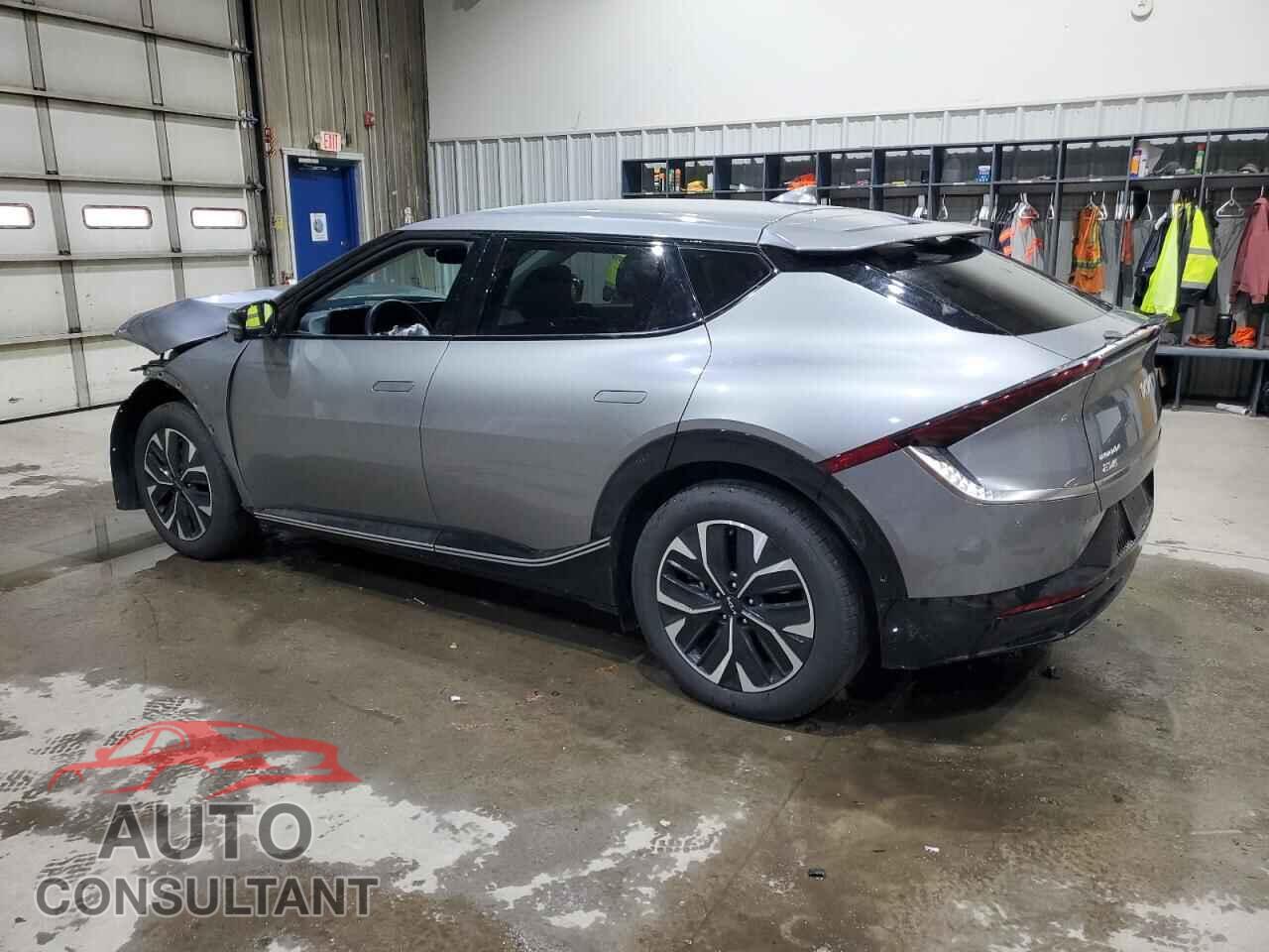 KIA EV6 LIGHT 2024 - KNDC3DLC4R5220954