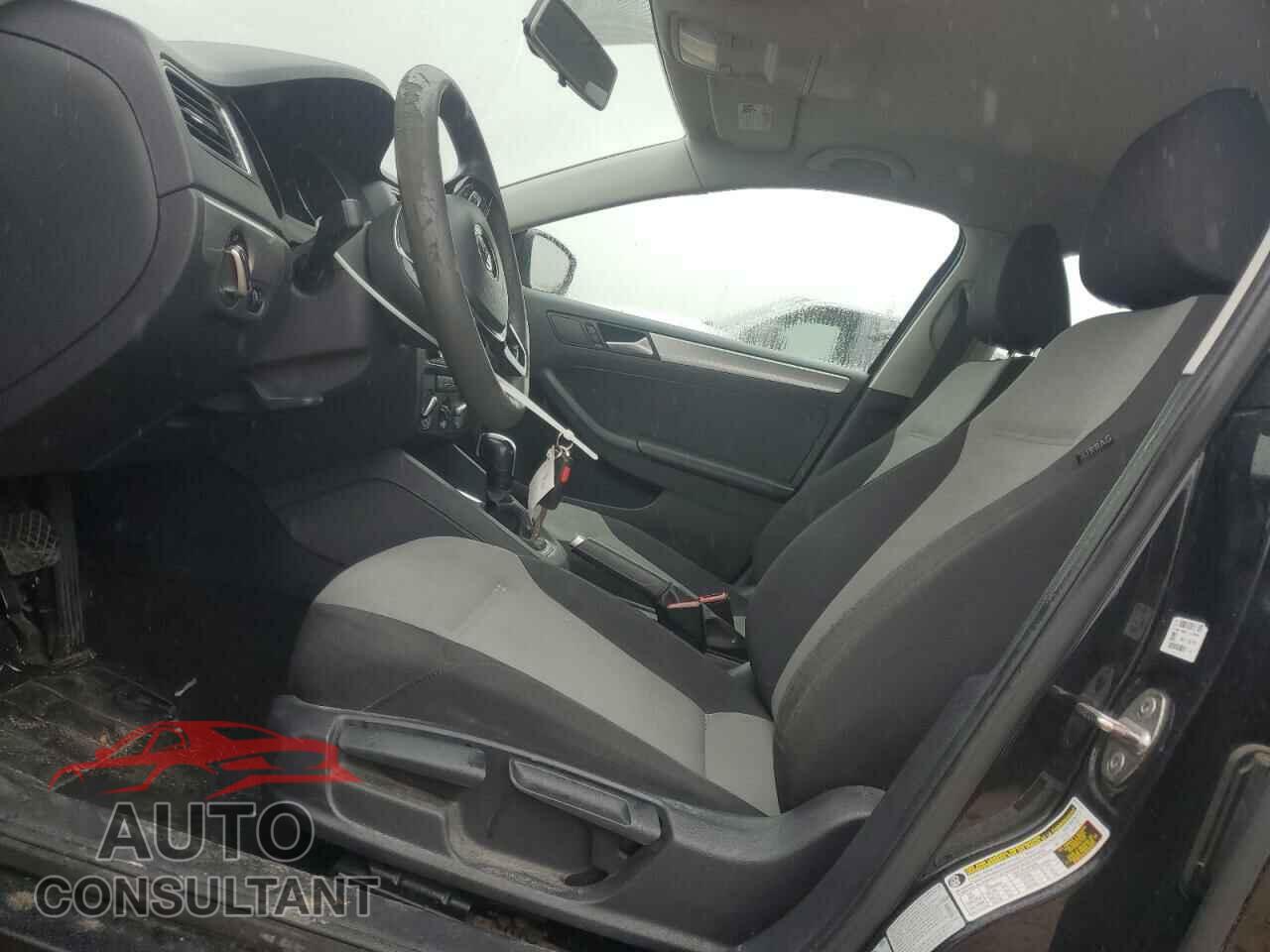 VOLKSWAGEN JETTA 2017 - 3VW2B7AJ5HM266543