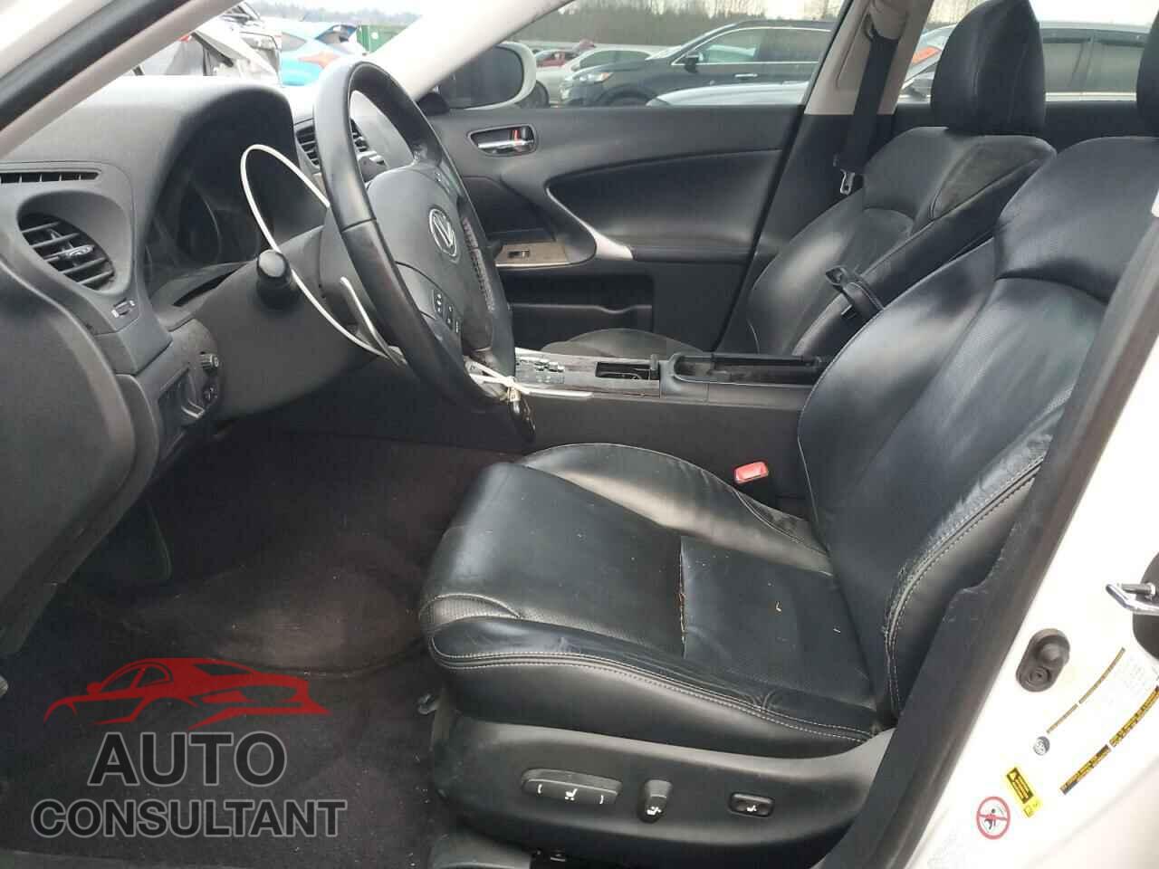 LEXUS IS 2010 - JTHCF5C24A5043779