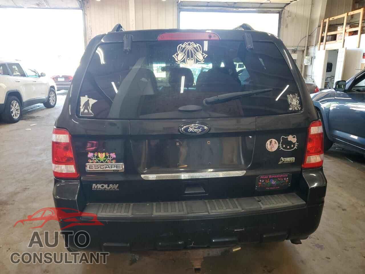 FORD ESCAPE 2011 - 1FMCU9DG7BKB53717