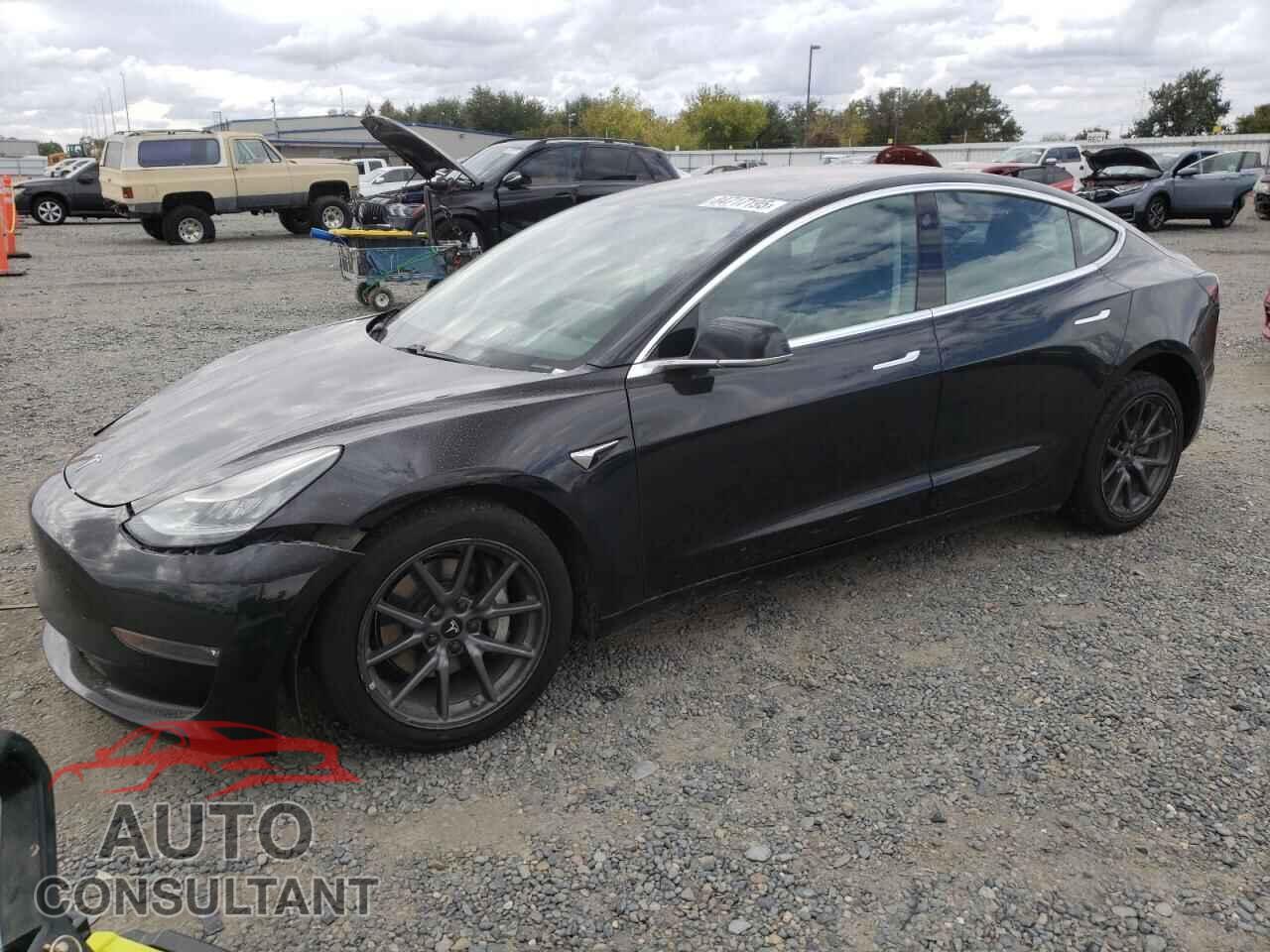 TESLA MODEL 3 2019 - 5YJ3E1EA5KF304399