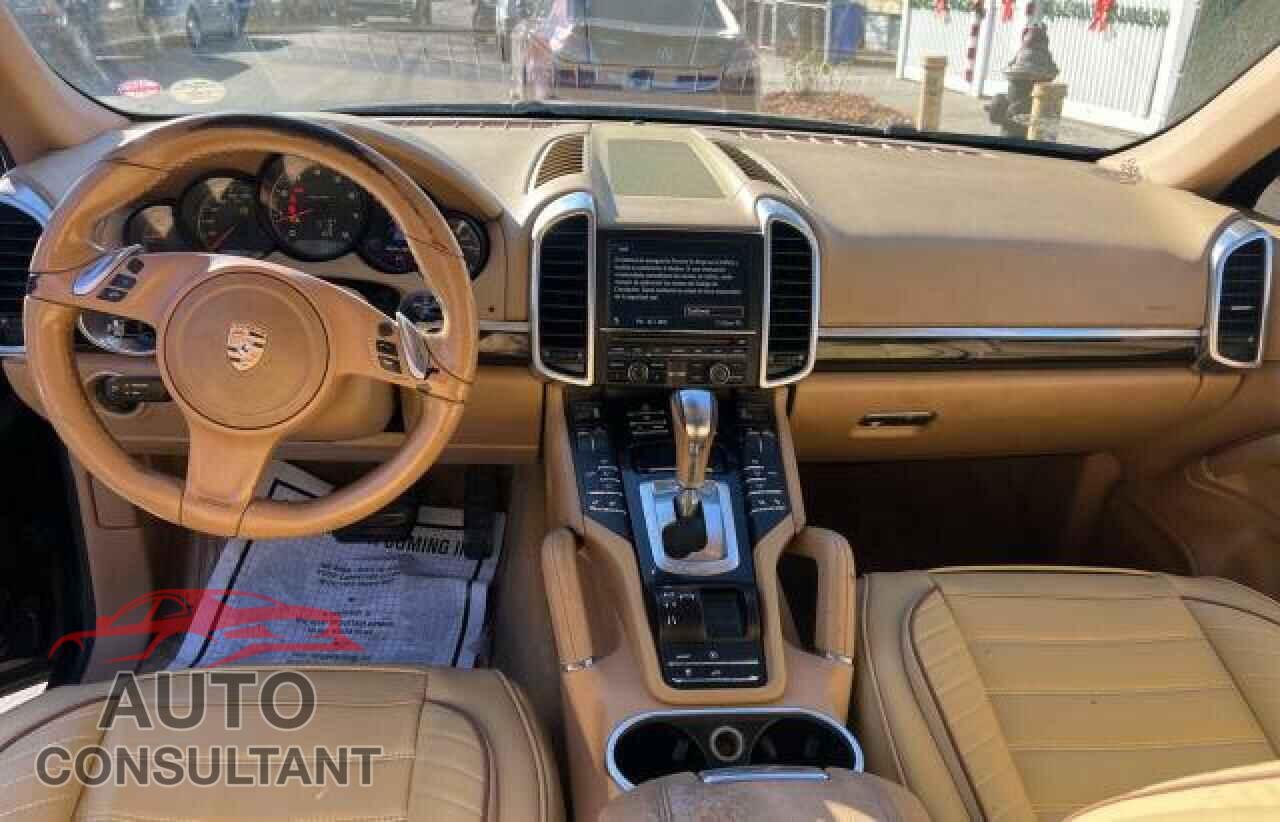 PORSCHE CAYENNE 2012 - WP1AA2A28CLA00164