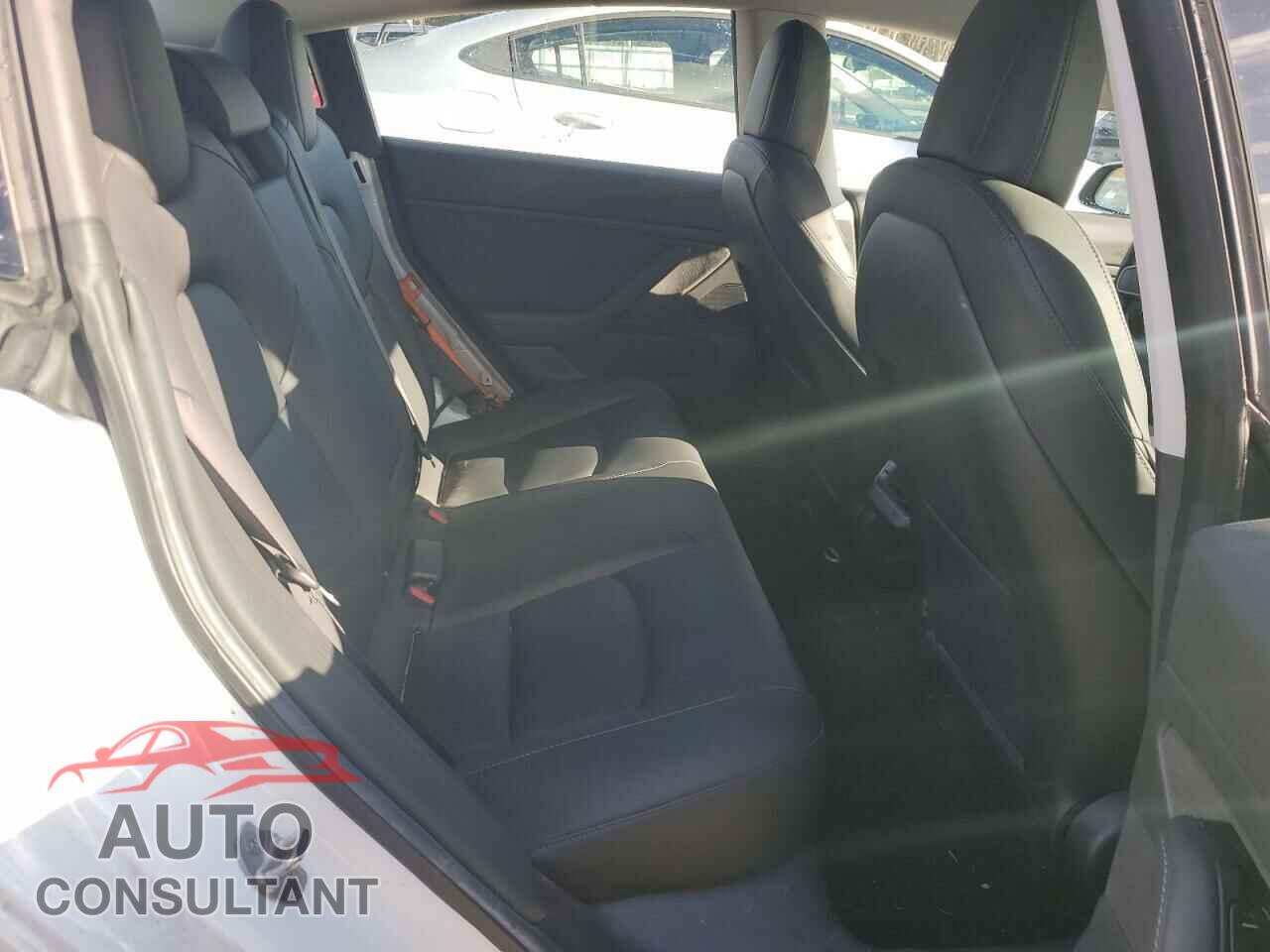 TESLA MODEL 3 2019 - 5YJ3E1EB5KF434045