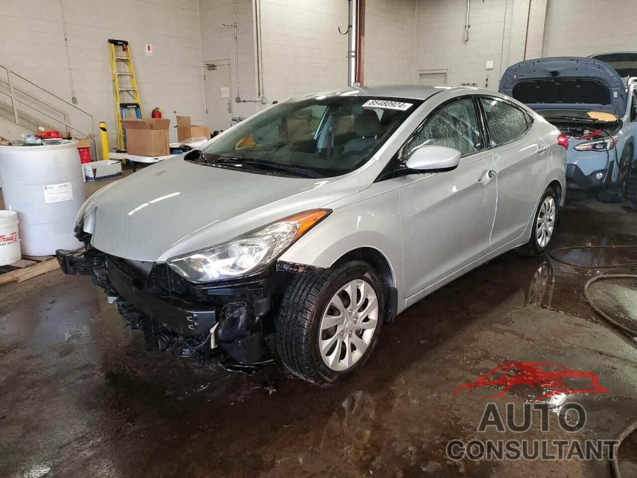 HYUNDAI ELANTRA 2013 - 5NPDH4AE7DH157240