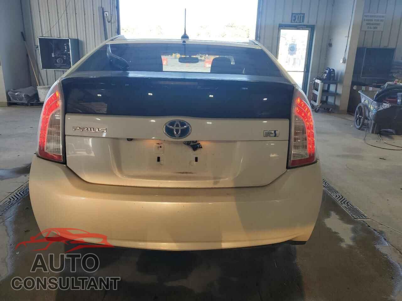 TOYOTA PRIUS 2013 - JTDKN3DU2D1697986