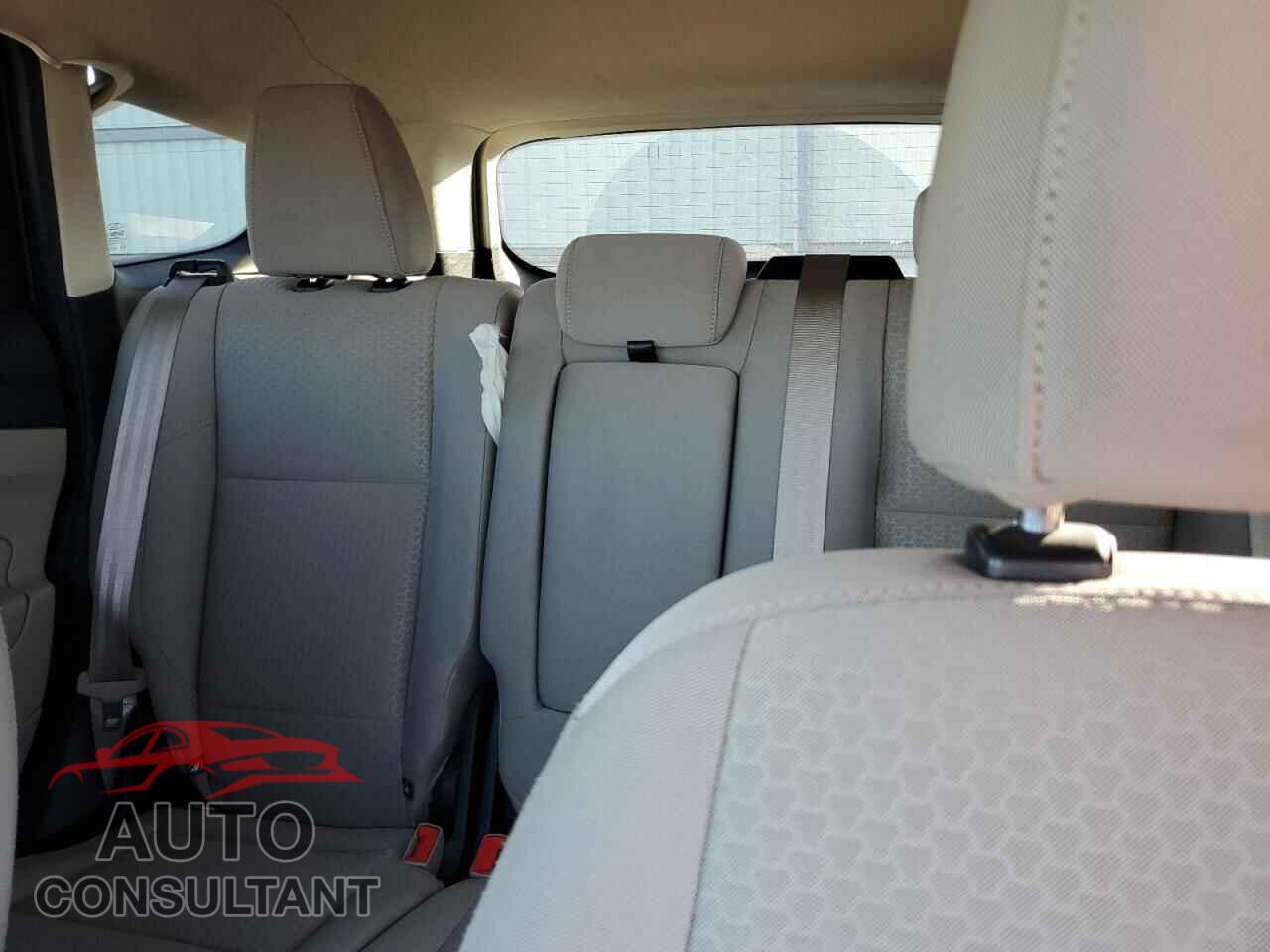 FORD ESCAPE 2017 - 1FMCU9GD7HUB22658