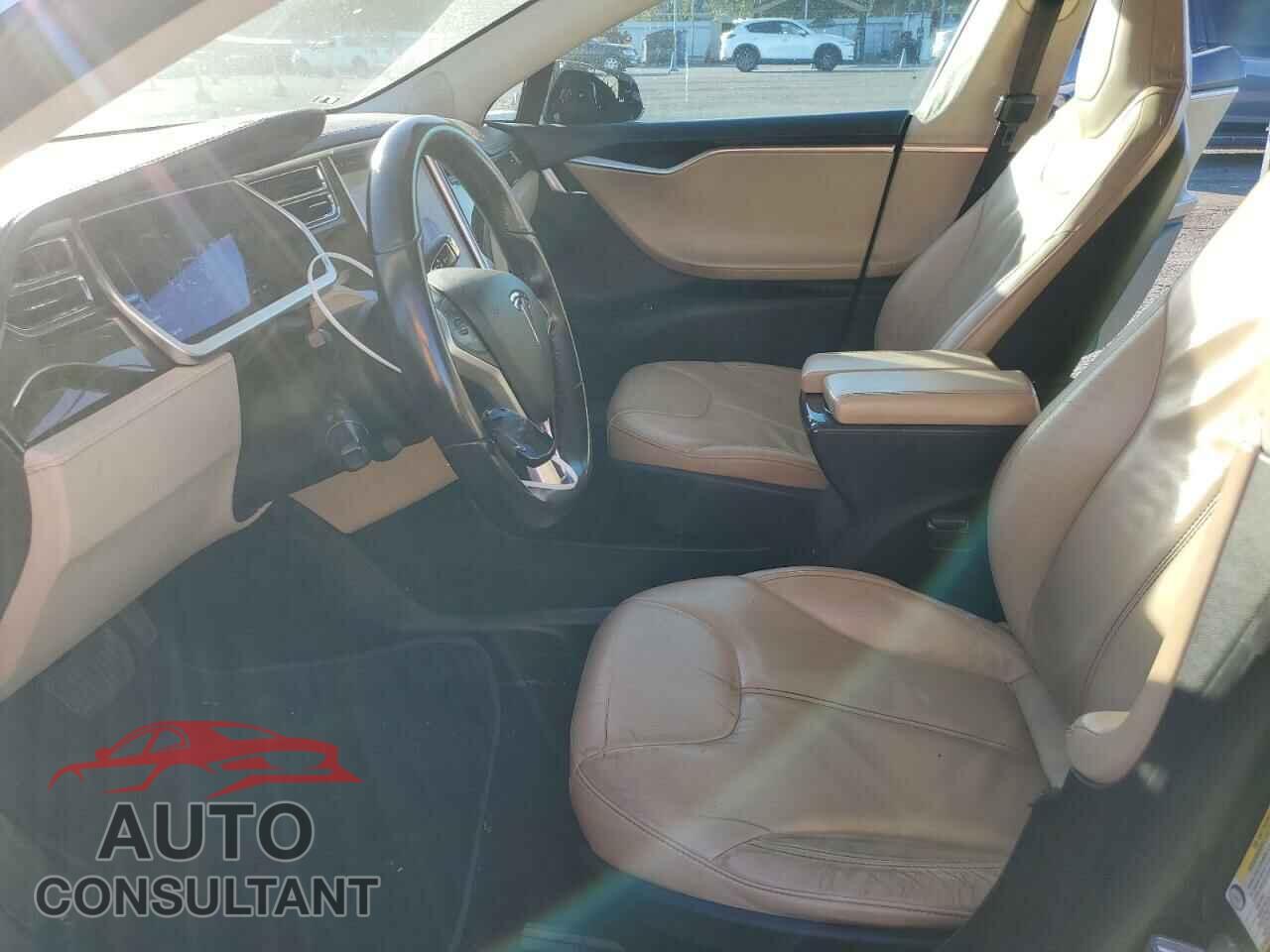 TESLA MODEL S 2013 - 5YJSA1CN5DFP05239