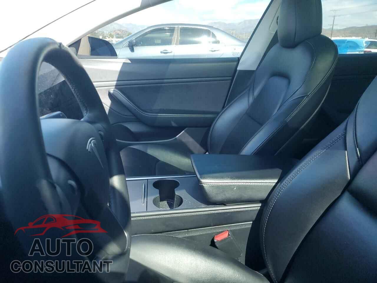 TESLA MODEL 3 2021 - 5YJ3E1EB6MF937103