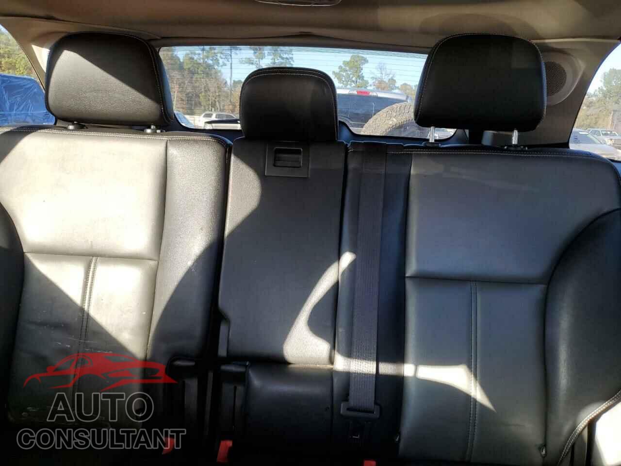 FORD EDGE 2011 - 2FMDK3AK6BBA67728