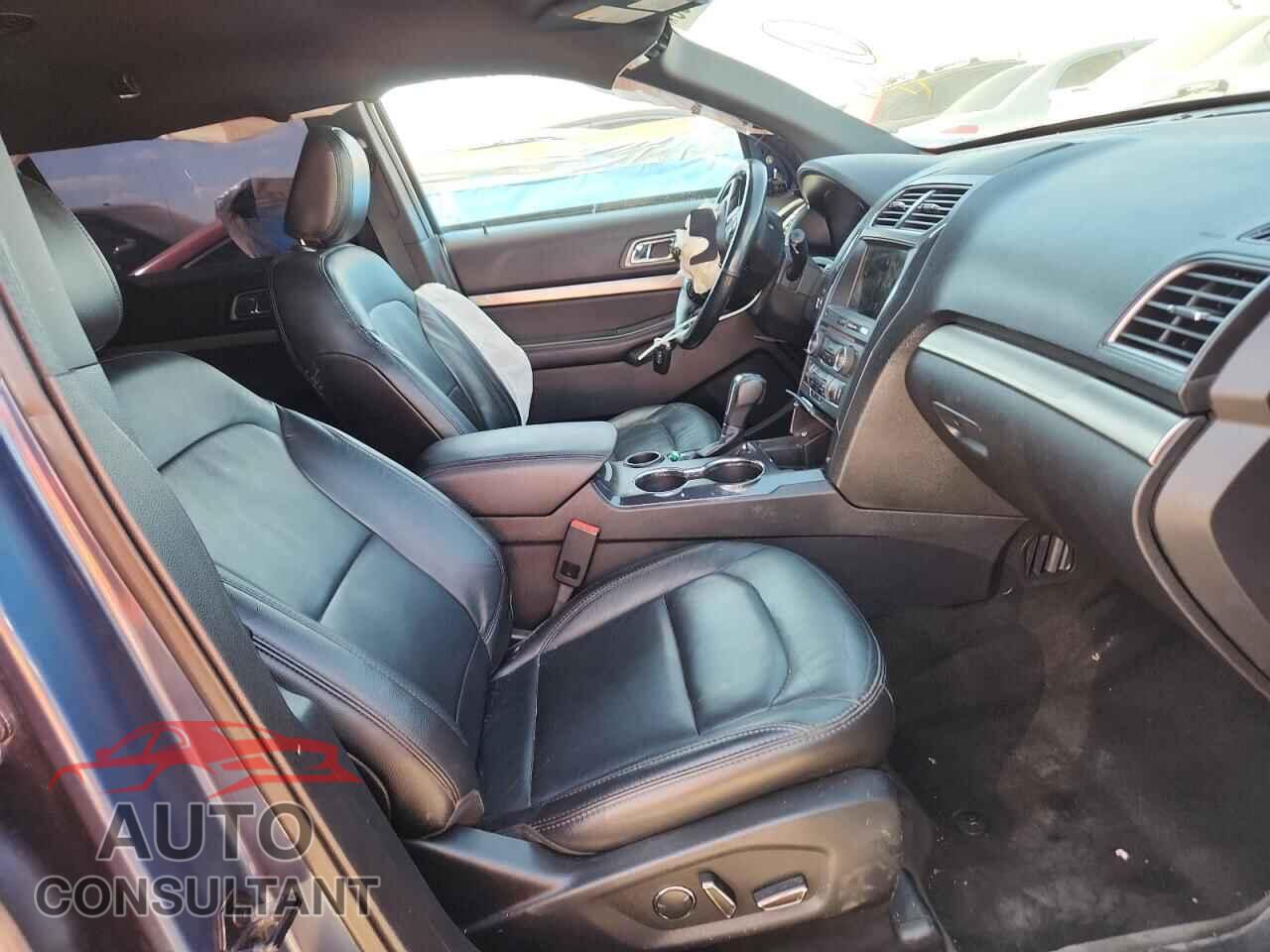 FORD EXPLORER 2018 - 1FM5K7D82JGA24877