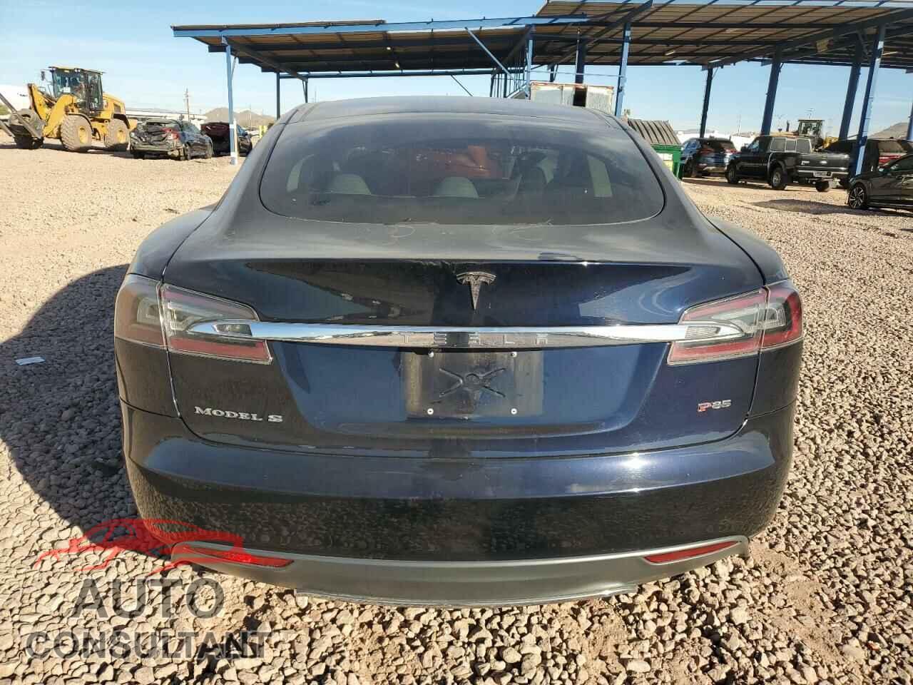 TESLA MODEL S 2013 - 5YJSA1CP8DFP05818