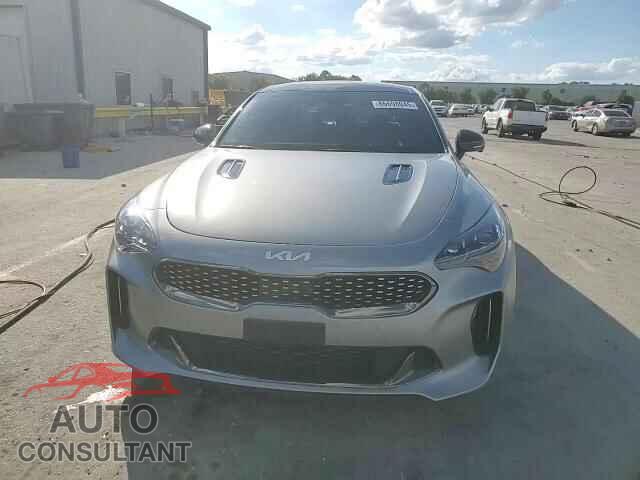 KIA STINGER 2023 - KNAE55LC5P6134792