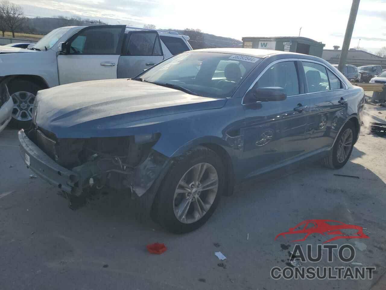 FORD TAURUS 2018 - 1FAHP2E86JG135197