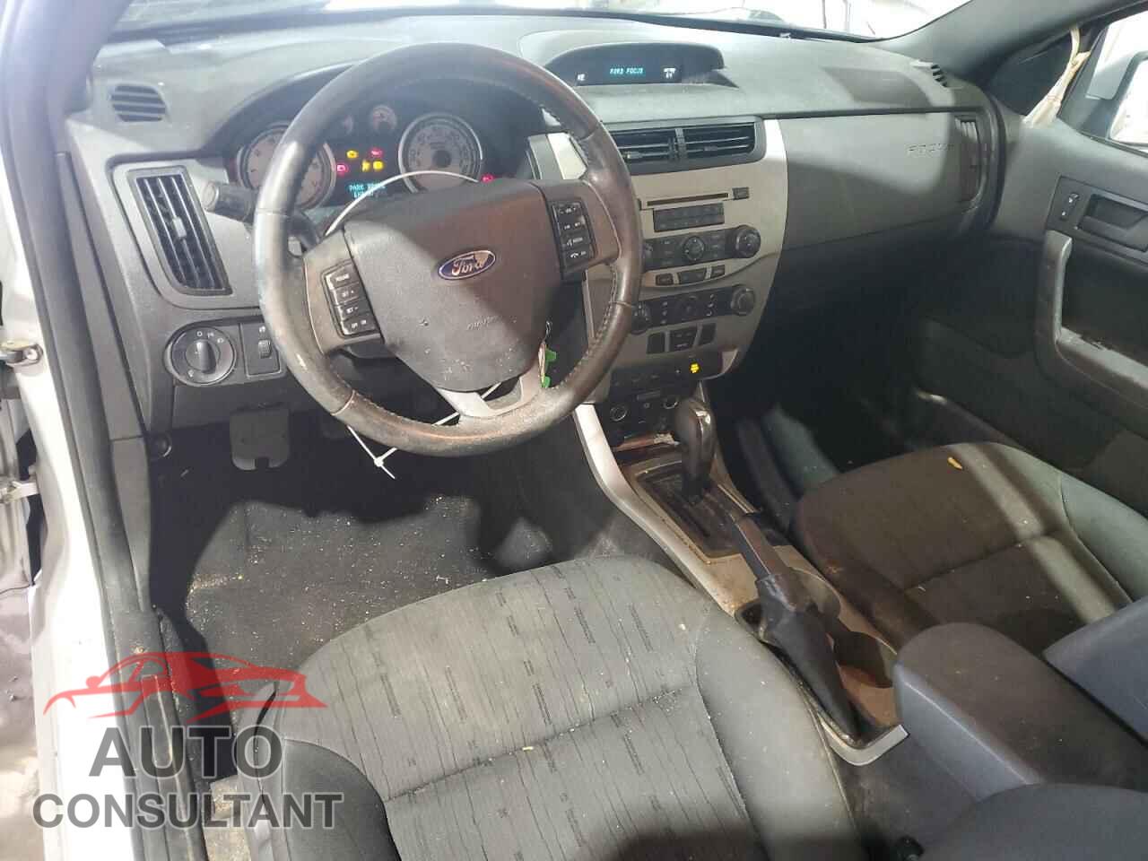 FORD FOCUS 2010 - 1FAHP3CN5AW117357