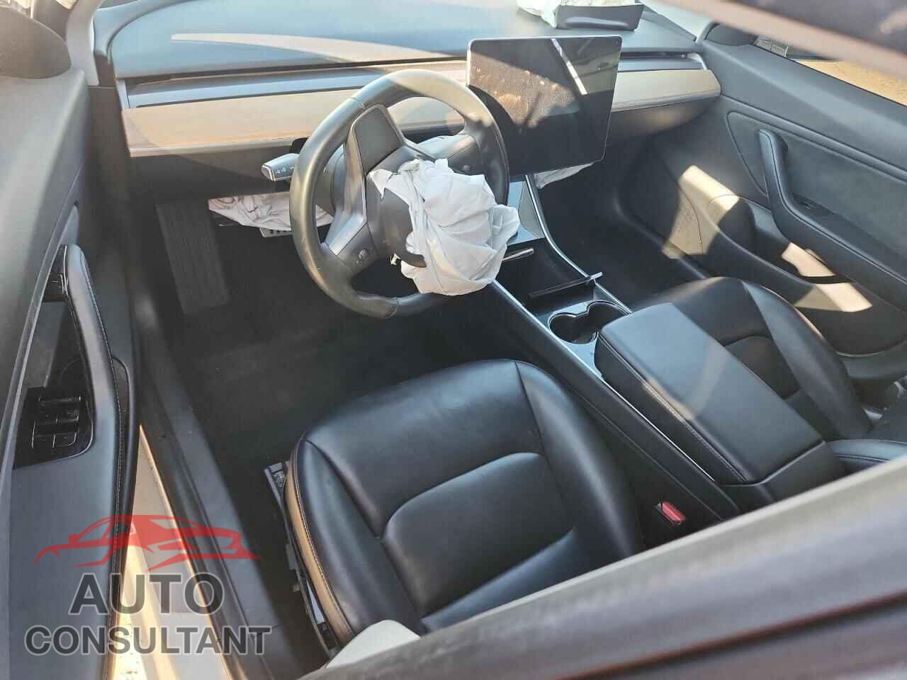 TESLA MODEL 3 2018 - 5YJ3E1EB2JF092214