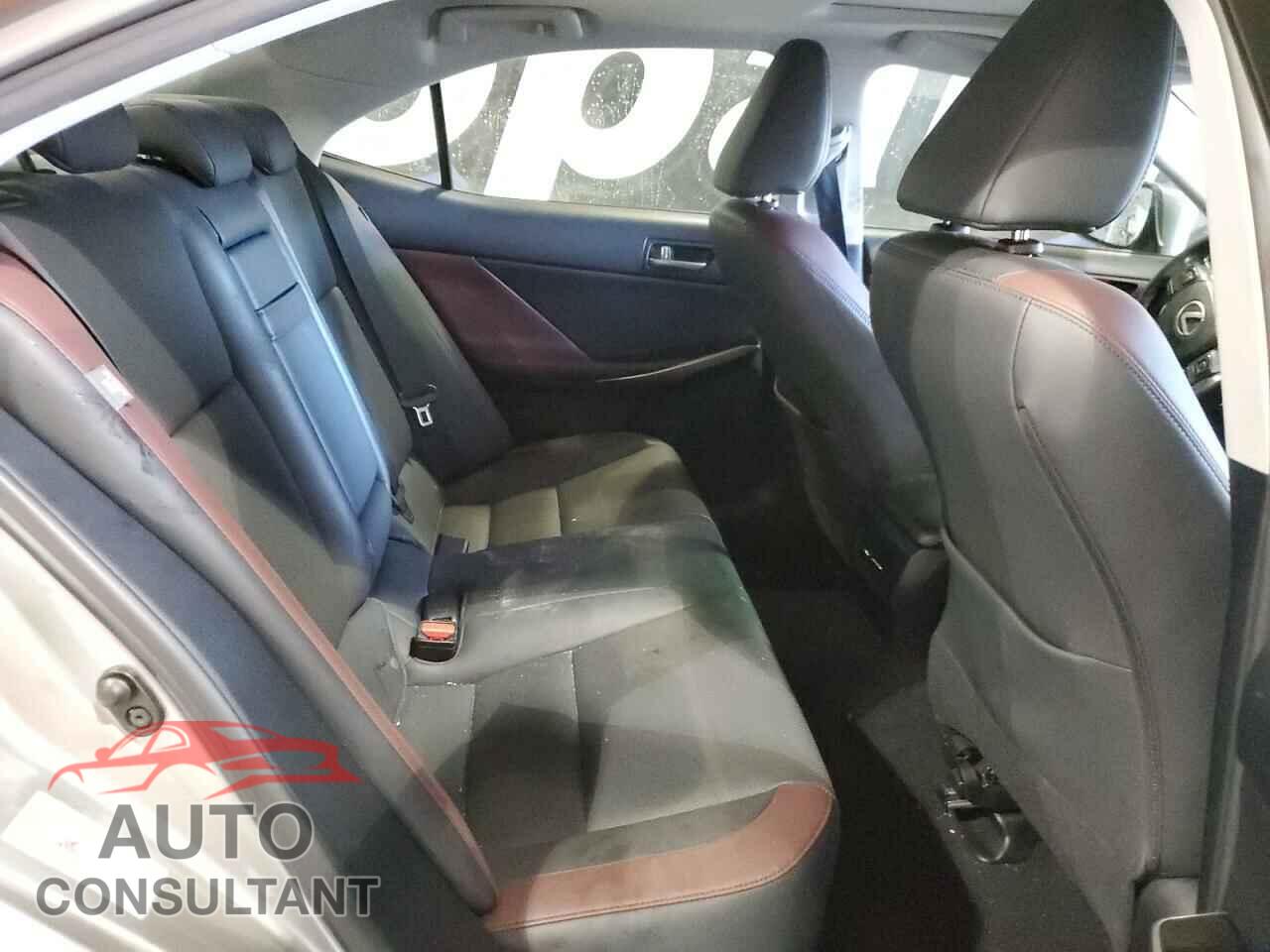LEXUS IS 2017 - JTHBA1D29H5052800