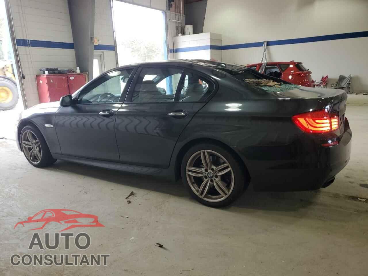 BMW 5 SERIES 2011 - WBAFR9C55BDE81645