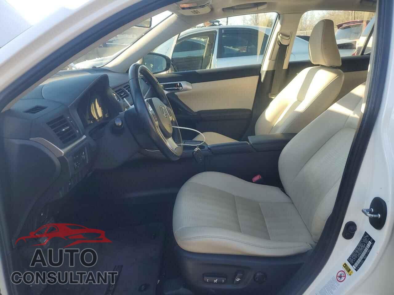 LEXUS CT 200 2013 - JTHKD5BH8D2147334