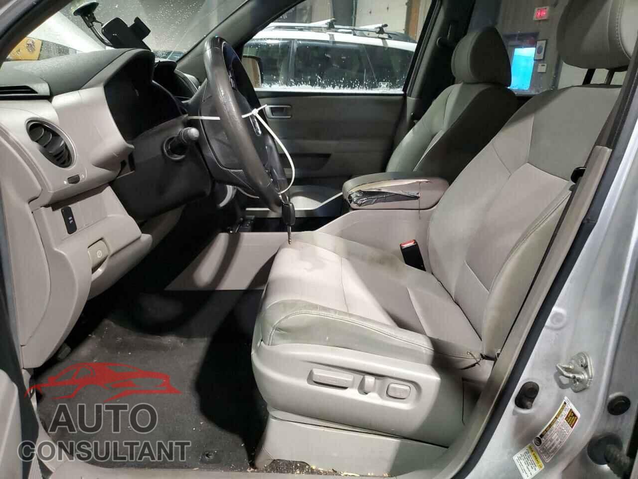 HONDA PILOT 2011 - 5FNYF4H46BB089139