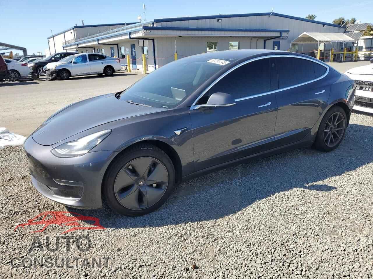 TESLA MODEL 3 2019 - 5YJ3E1EA7KF449427