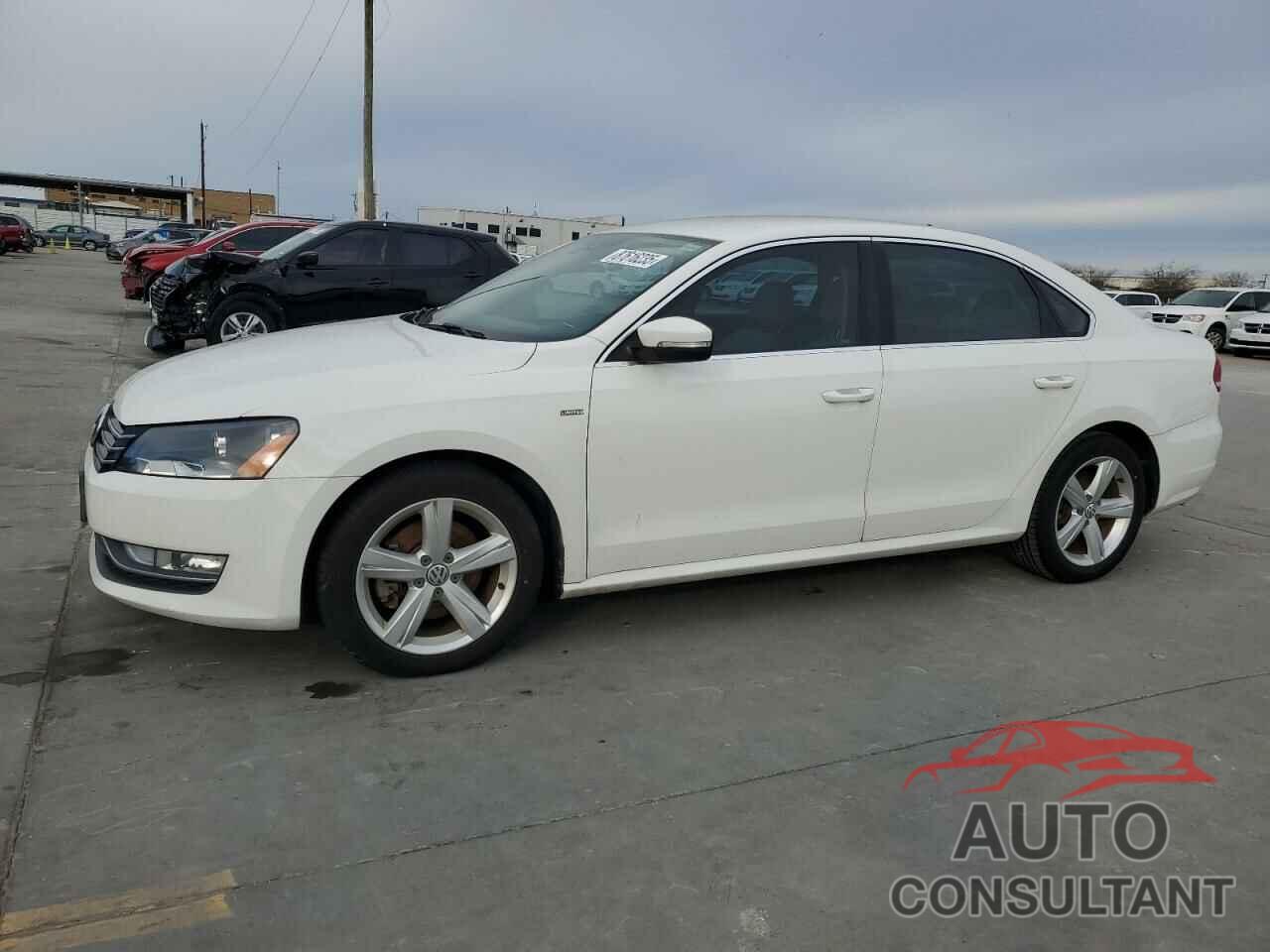 VOLKSWAGEN PASSAT 2015 - 1VWAS7A32FC108916