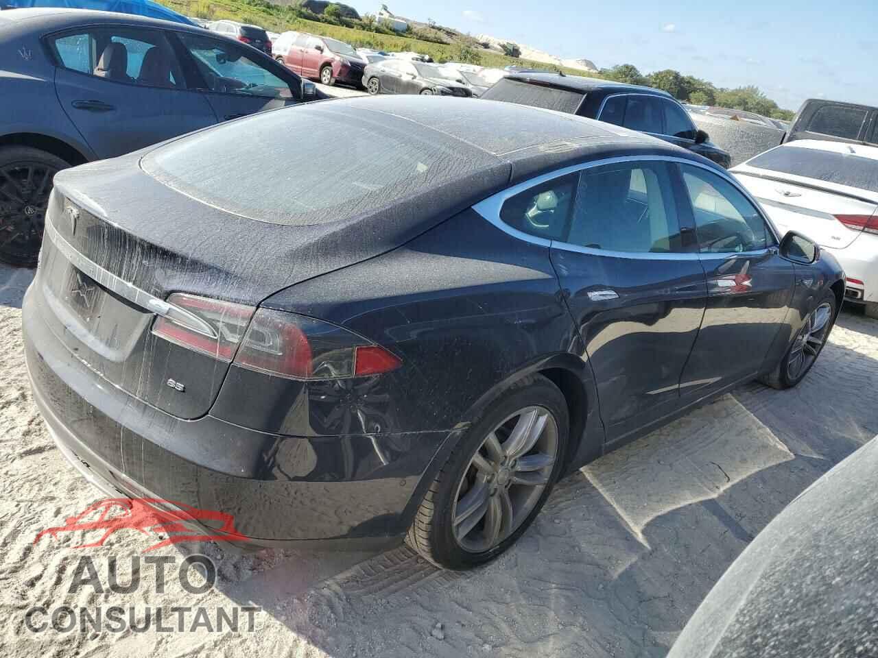 TESLA MODEL S 2014 - 5YJSA1H13EFP56553