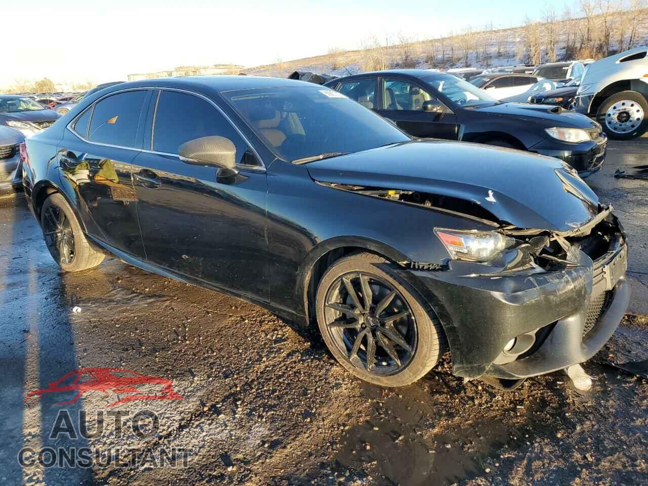LEXUS IS 2015 - JTHCF1D24F5025913