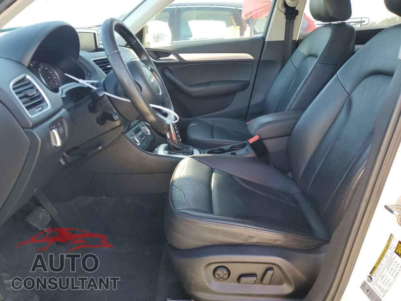 AUDI Q3 2015 - WA1BFCFSXFR009708