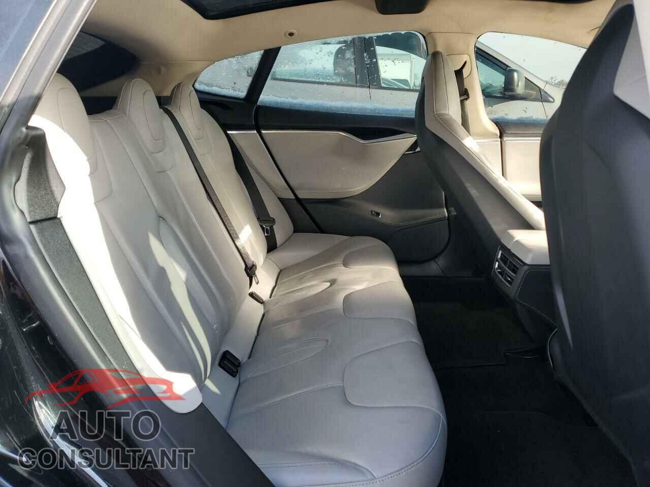 TESLA MODEL S 2013 - 5YJSA1CN3DFP27773