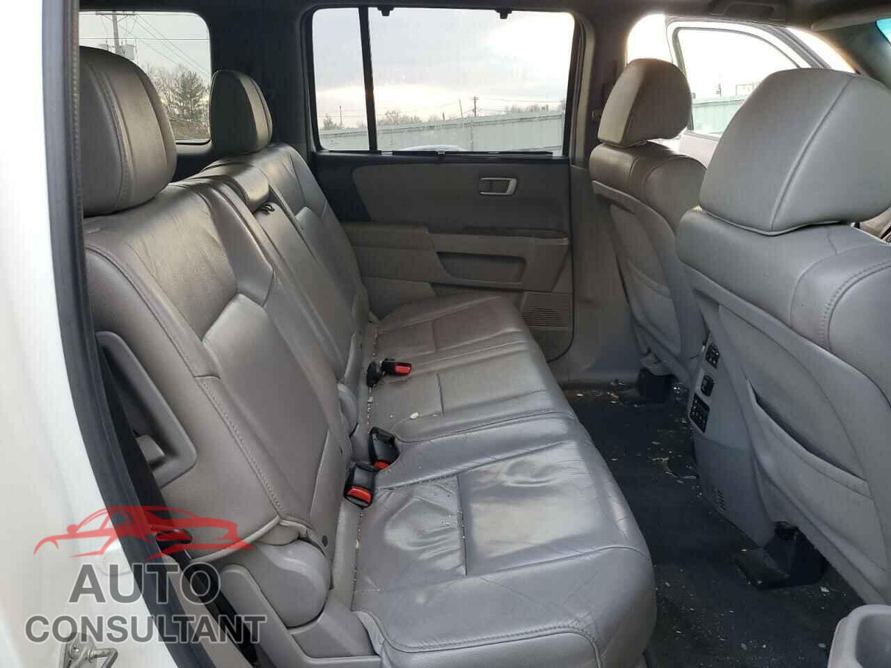 HONDA PILOT 2012 - 5FNYF4H90CB068705