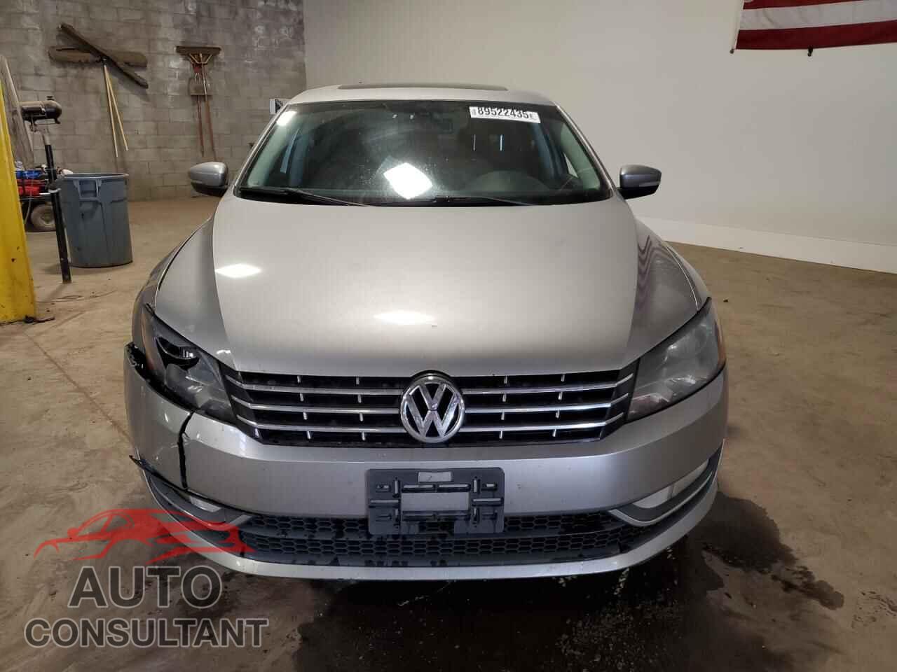 VOLKSWAGEN PASSAT 2013 - 1VWCP7A32DC069588