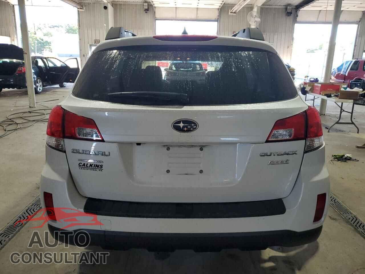 SUBARU OUTBACK 2014 - 4S4BRBLC2E3215946