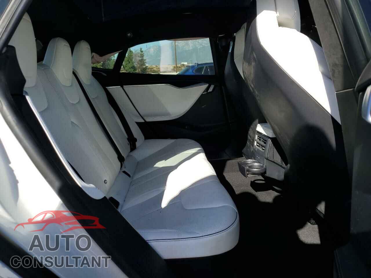 TESLA MODEL S 2017 - 5YJSA1E11HF180342