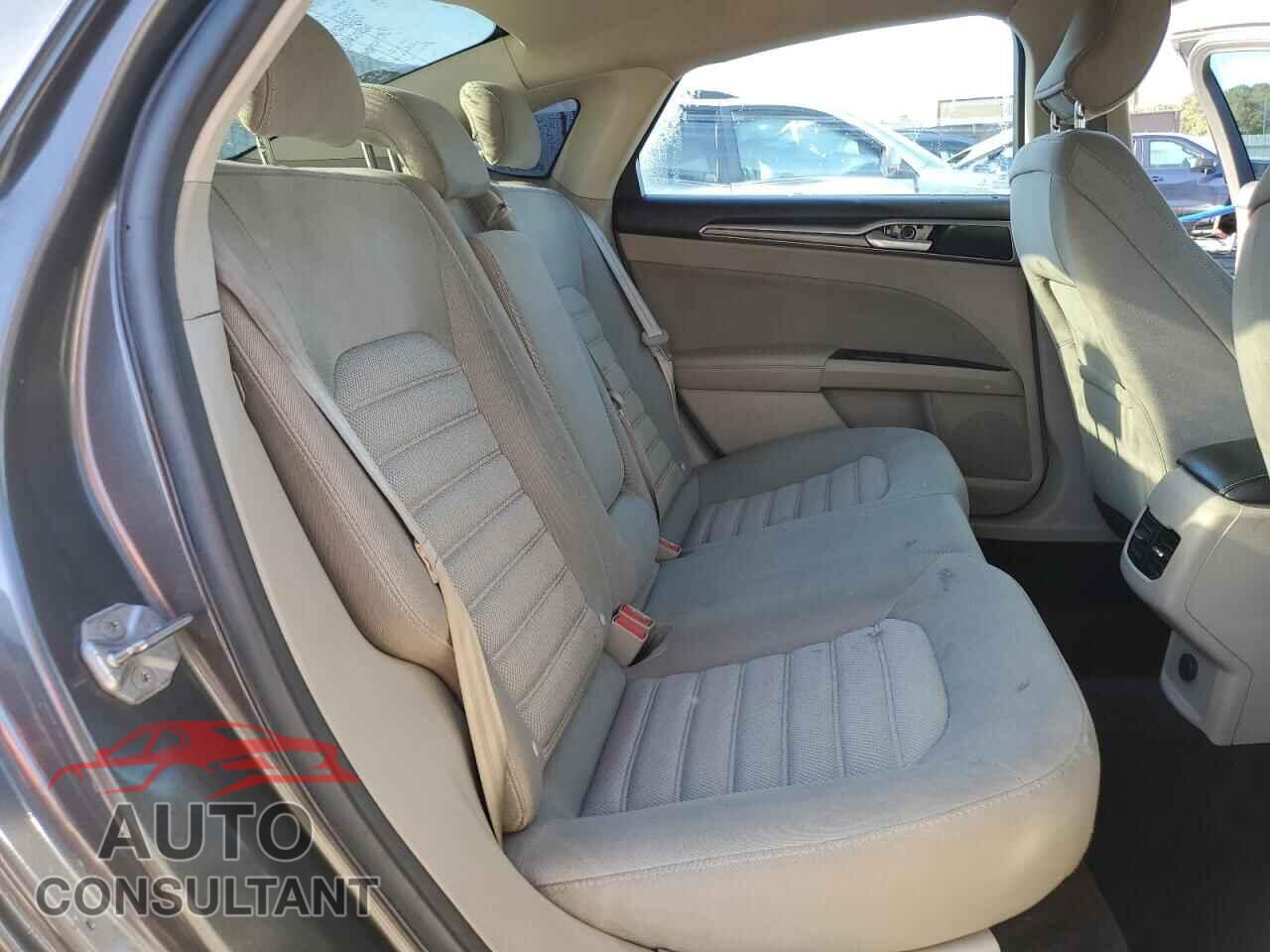 FORD FUSION 2017 - 3FA6P0H73HR217812