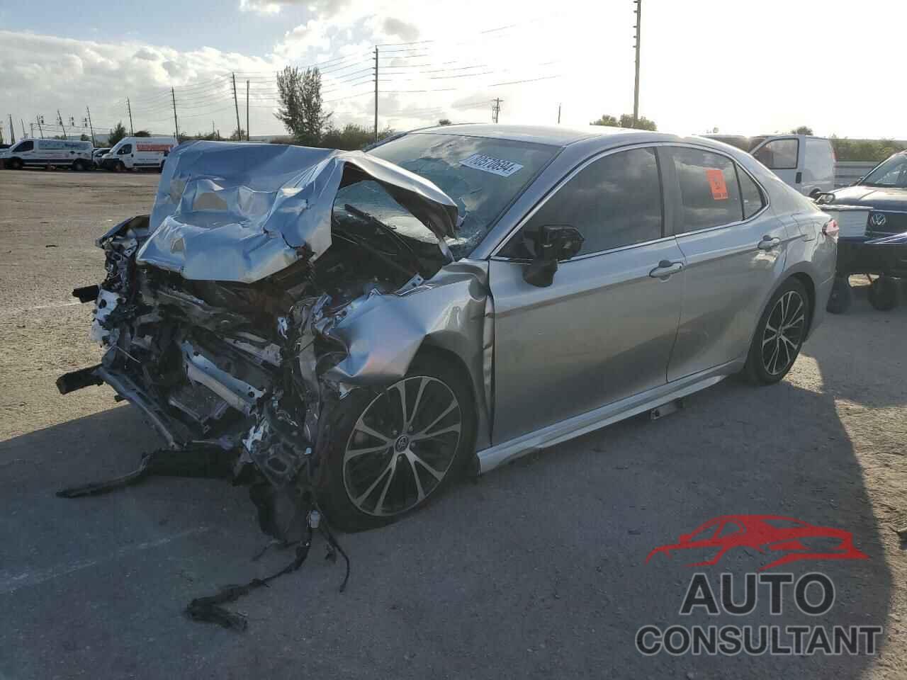 TOYOTA CAMRY 2020 - 4T1G11AK7LU983771